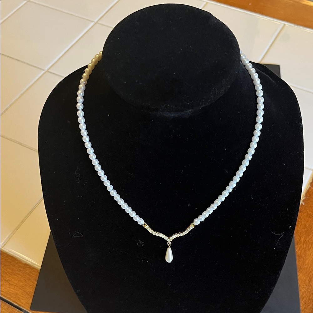 Classic White Pearl Necklace with Gold  Details